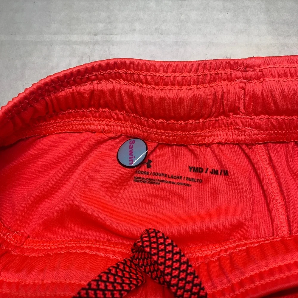 Under Armour Red Boys Youth Medium‎ Shorts